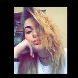 Meet your Posher, Kenzie